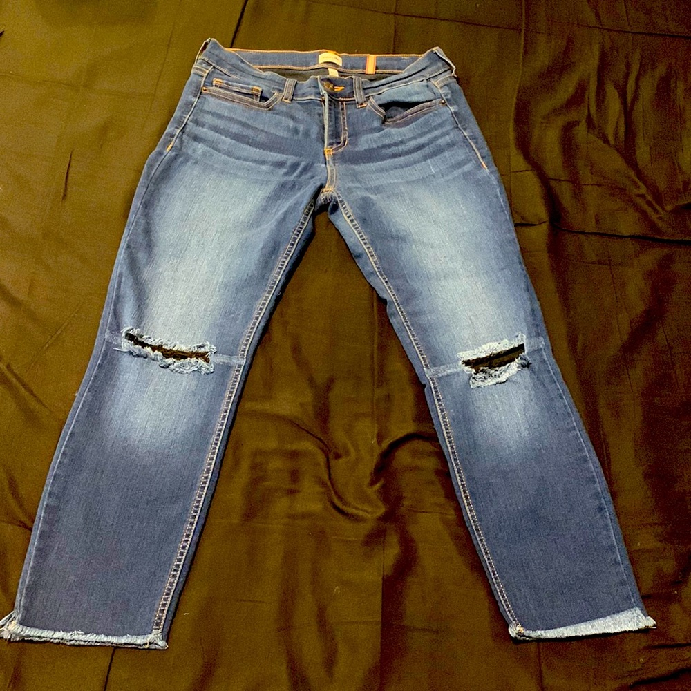 Sneak peek jeans